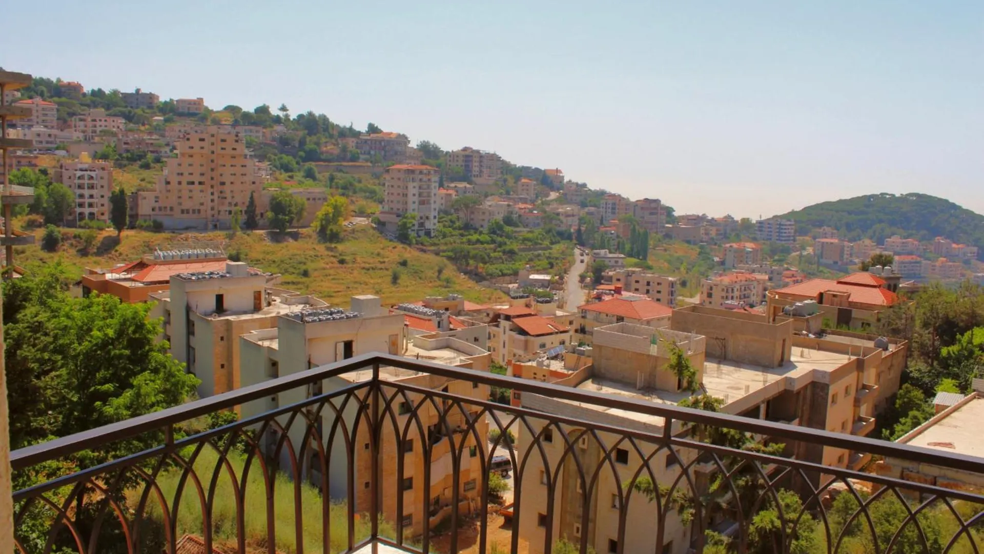Alpine Hotel Aley
